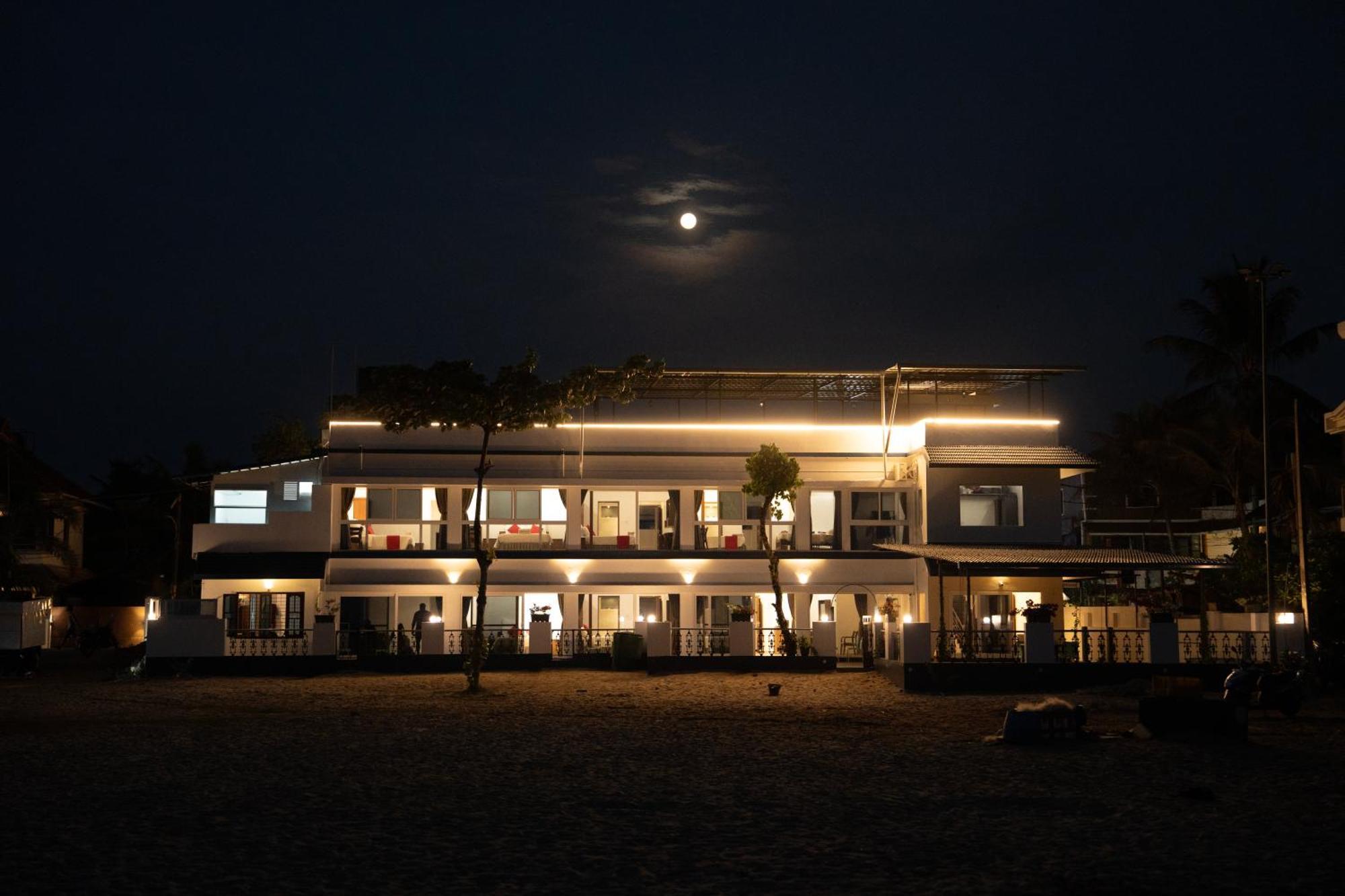 อัลเลปเปย์ ฮอลิเดย์ บีช รีสอร์ท Alappuzha ภายนอก รูปภาพ